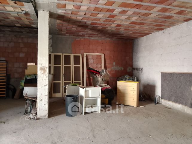 Box/posto auto in residenziale in Via Enrico Berlinguer 3