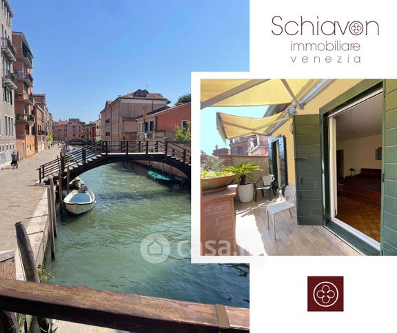 Appartamento in residenziale in Calle dei Fontegheri 2252