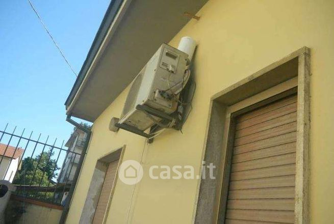Casa indipendente in residenziale in Via Giacomo Matteotti 2 A