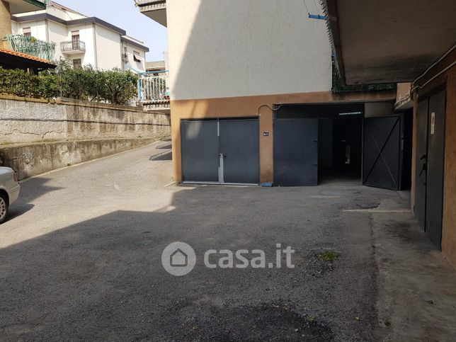 Garage/posto auto in residenziale in Via Croce 60