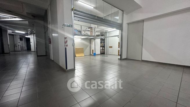 Garage/posto auto in residenziale in Via Uditore 2