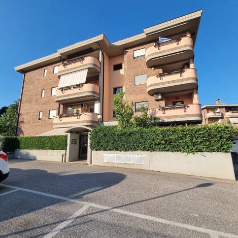 Appartamento in residenziale in Via Caligola 8
