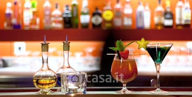 Attivitã /licenza (con o senza mura) in commerciale in 