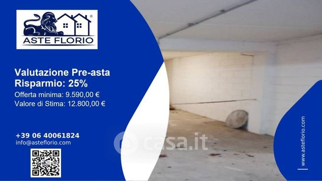 Box/posto auto in residenziale in Via Nazionale