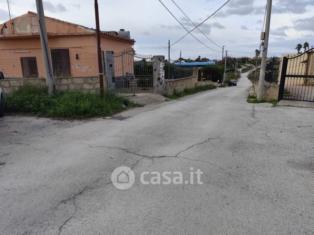 Villa in residenziale in Via Lima 28