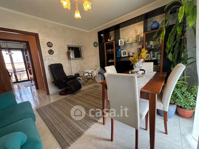 Appartamento in residenziale in Via Donato Bramante 19