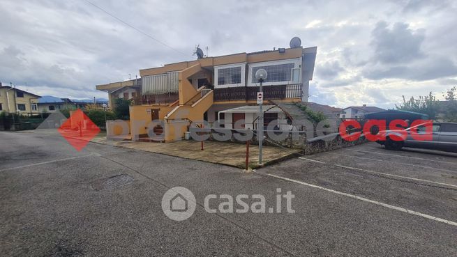 Appartamento in residenziale in Via Spinale