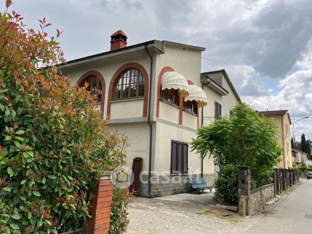 Villetta a schiera in residenziale in