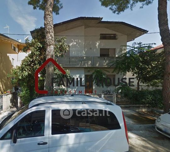 Appartamento in residenziale in Via Corbucci P. 12-40