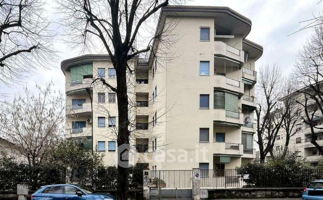 Appartamento in residenziale in Via Carlo Vittori 4