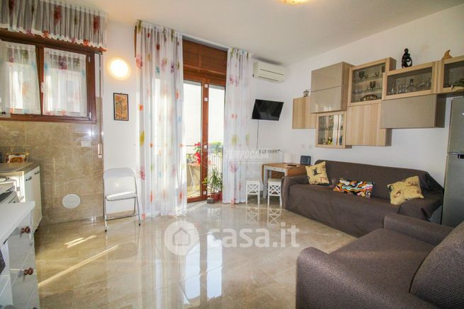 Appartamento in residenziale in Via Rogoredo 27 P