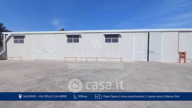 Capannone in commerciale in Via delle Calabrie