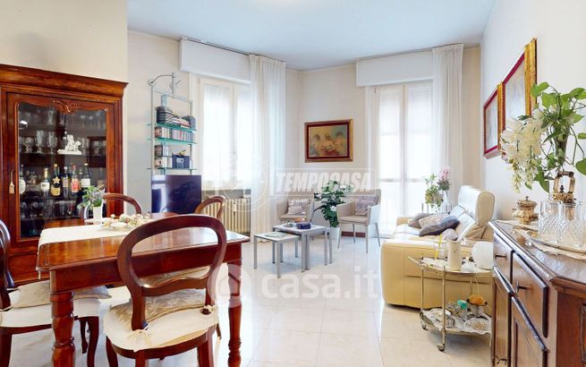 Appartamento in residenziale in Via Enrico Dugoni 23