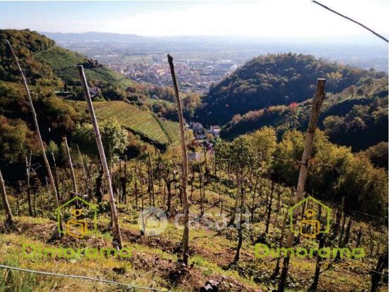 Terreno agricolo in commerciale in Via Patrioti