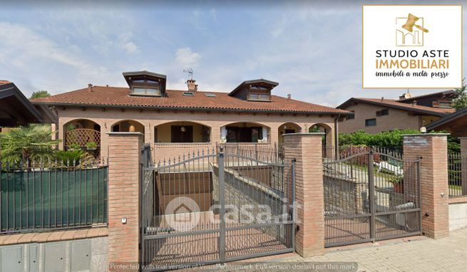 Villetta a schiera in residenziale in Via Dell'erica 22