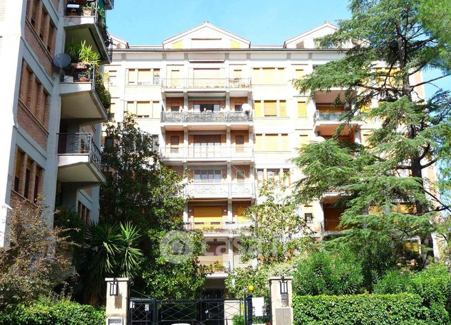 Appartamento in residenziale in Via Luigi Lilio 59