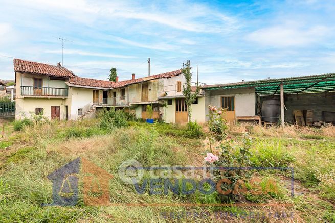 Rustico/casale in residenziale in Via Aie Basse 12