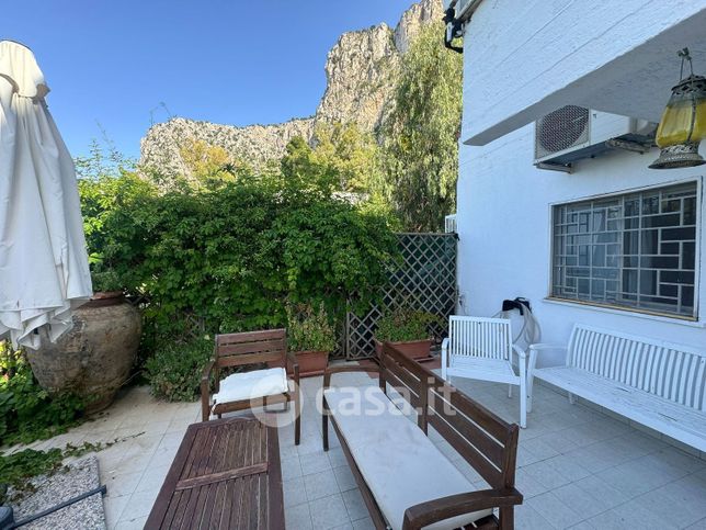 Appartamento in residenziale in Via Annone