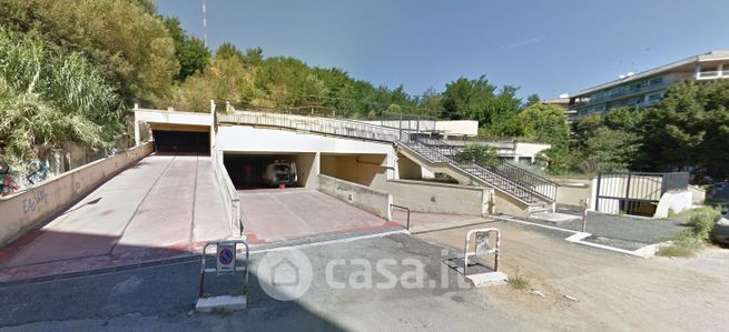 Garage/posto auto in residenziale in Via Simone Simoni