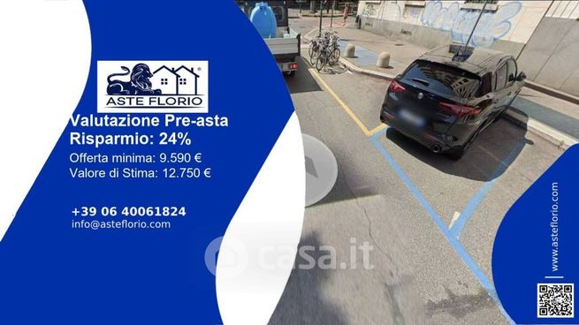 Box/posto auto in residenziale in Piazza Adriano