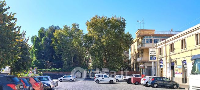 Box/posto auto in residenziale in Via Salvatore Vigo 11