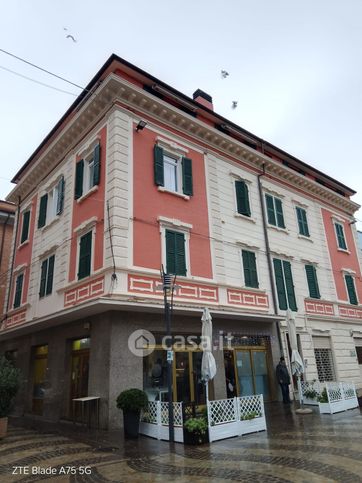 Ufficio in commerciale in 