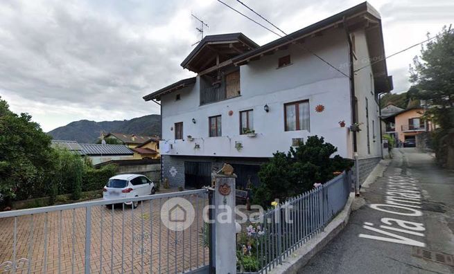 Villa in residenziale in Via Ornavasso 2