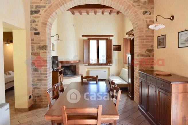 Appartamento in residenziale in Viale Trasimeno 100