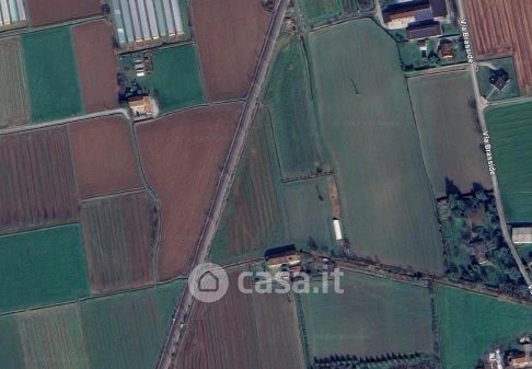 Terreno agricolo in commerciale in Via Andrea Verga