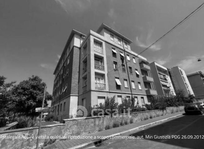 Casa indipendente in residenziale in Via Filippo Turati 6
