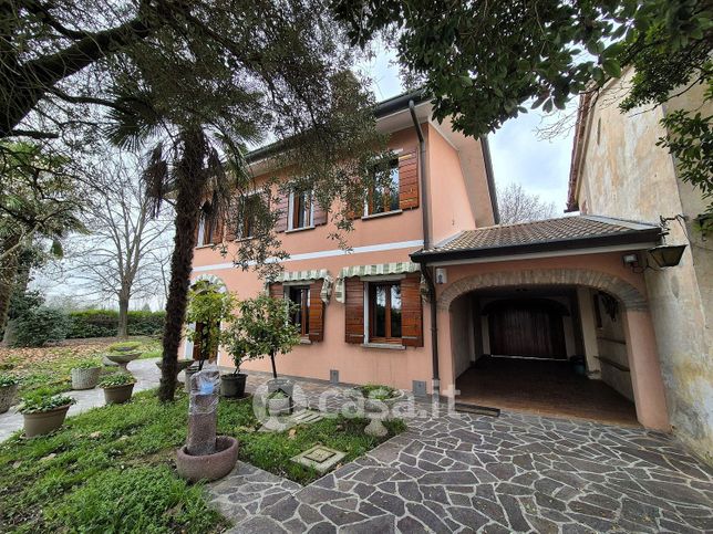 Villa in residenziale in Via Pianiga