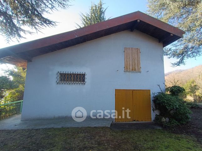 Casa indipendente in residenziale in Strada Verna 21