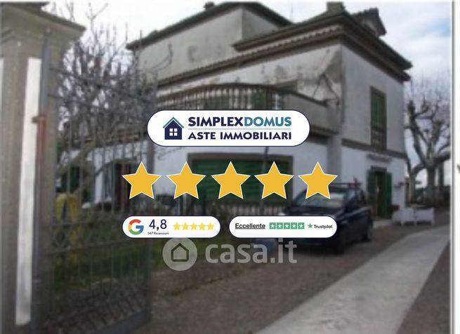 Villa in residenziale in Via Pietro Taruffi