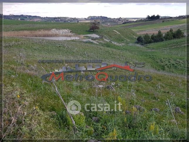 Terreno agricolo in commerciale in 