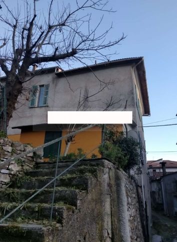 Appartamento in residenziale in Via Regina Elena 11