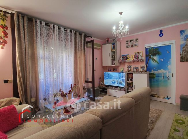 Appartamento in residenziale in Via Fontane