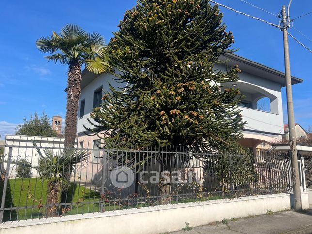 Casa bi/trifamiliare in residenziale in Via G. Missori 27
