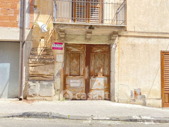 Box/posto auto in residenziale in Via Principe Amedeo