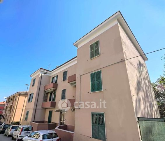 Appartamento in residenziale in Via Pesaro 4