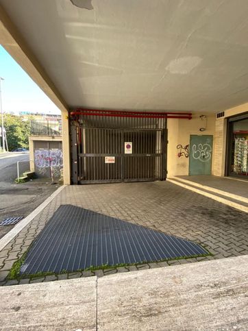 Garage/posto auto in residenziale in Via Goffredo Mameli 18