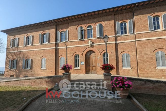 Appartamento in residenziale in Via Calamandrei 11