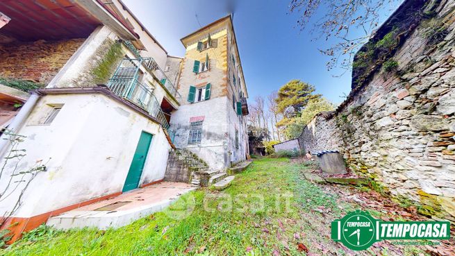 Casa indipendente in residenziale in Via Fontana 3