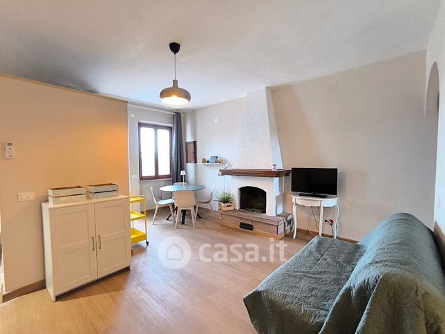 Appartamento in residenziale in Via Cicognini 31