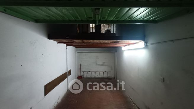 Garage/posto auto in residenziale in Via leoncavallo