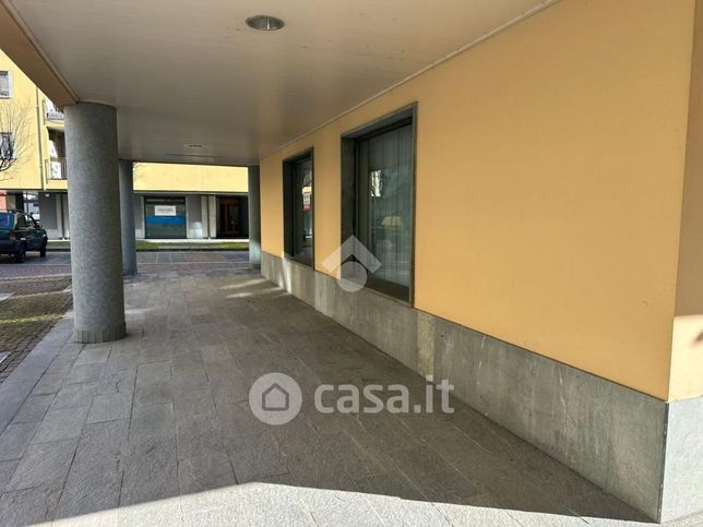 Ufficio in commerciale in Via Trieste 10