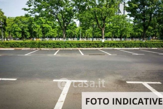 Garage/posto auto in residenziale in Via Penavara