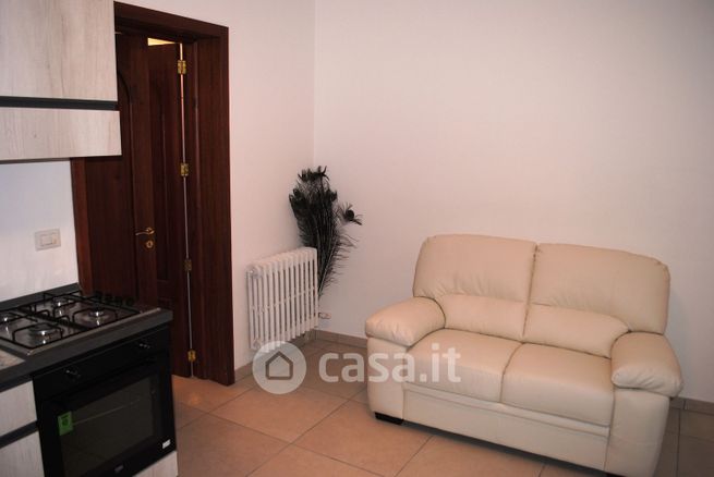 Appartamento in residenziale in Via Orsini Ducas 41