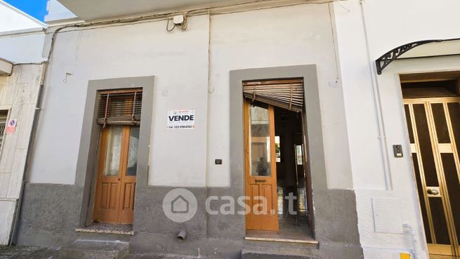 Casa indipendente in residenziale in Via Duca D'Aosta 18