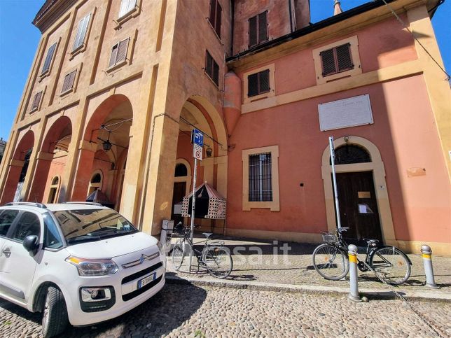 Appartamento in residenziale in Via Monaldo Calari 4
