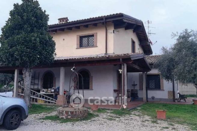 Villetta a schiera in residenziale in Via Montegiove Vecchio 7